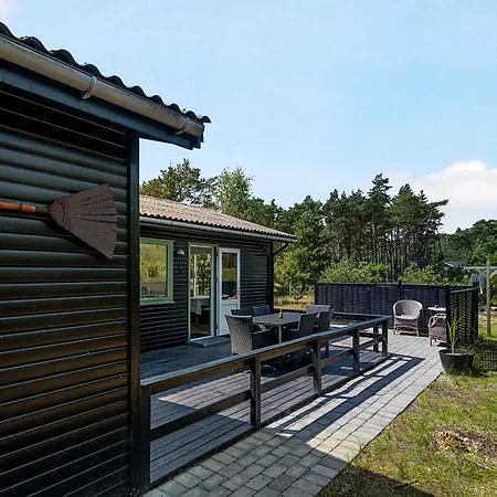 度假居 Beautiful Summer House Near Forest And